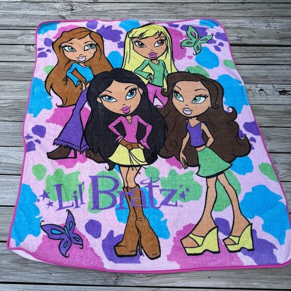 Vintage Y2K Lil Bratz Fleece Throw Blanket - Picture 1 of 2